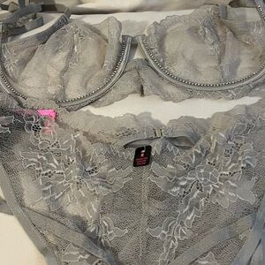 Lace Underwire Bra & Brief Set - NWT